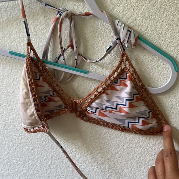 Acacia Andi Top - Picture 2 of 4